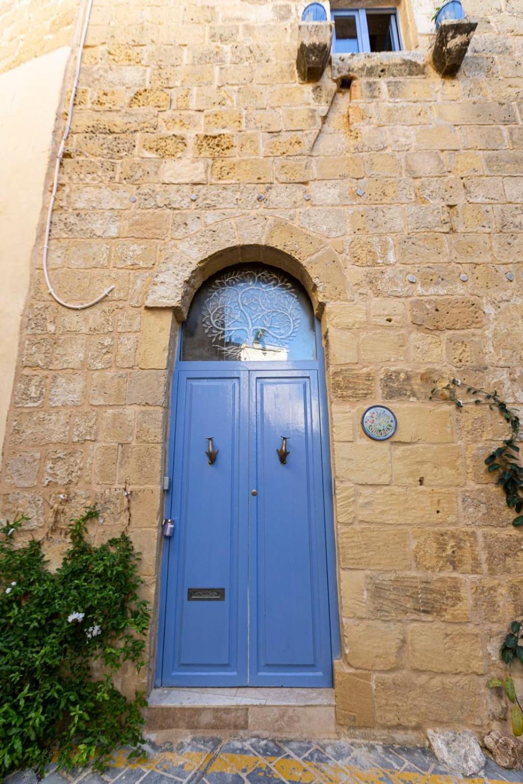 Historic Hideaways - 900 Year Old Converted Studios فيكتوريا المظهر الخارجي الصورة
